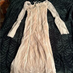 Elegant Lace Long Sleeve Dress